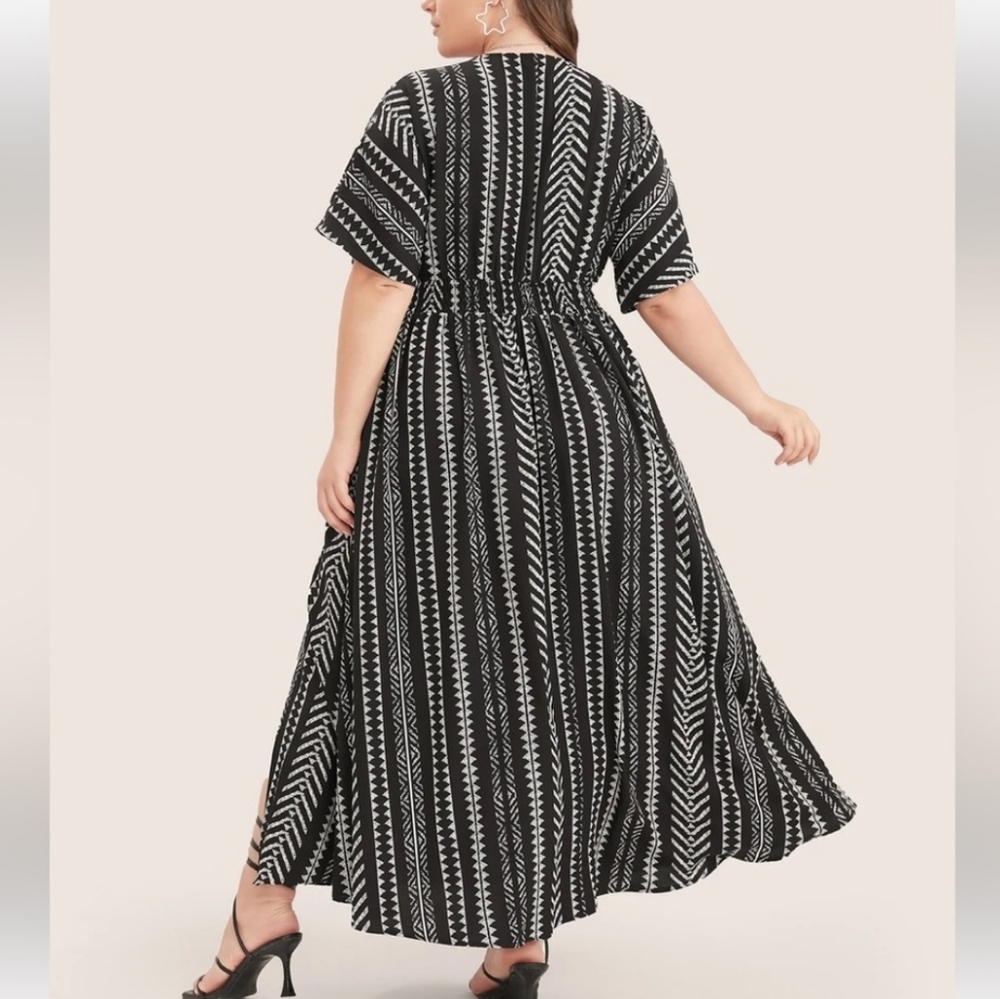 BloomChic Solid Geometric Dolman Sleeve Pocket Sh… - image 2